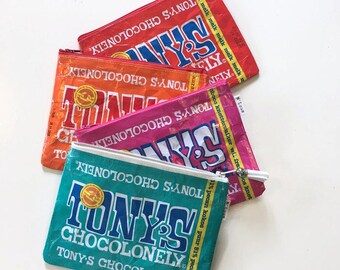 recycled Dutch Tony chocolonely travel zipper pouch paper bags make up bag travel item zipper toiletry bag upcycle recycled made by mlous