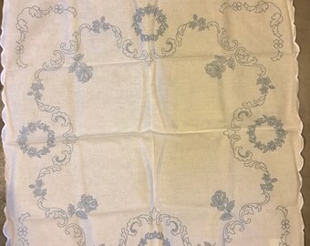 Vintage Embroidery Tablecloth Kit