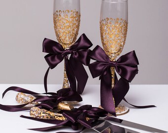 PLUM GOLD Wedding glasses and Cake Server Set cake knife PLUM gold bride and groom set of 4: wedding toasting flutes and wedding cake set
