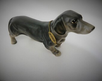 Dachshund Figurine - Made in Japan - 1260