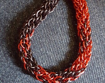 Candy Cord Cane bracelet in a spiral fade
