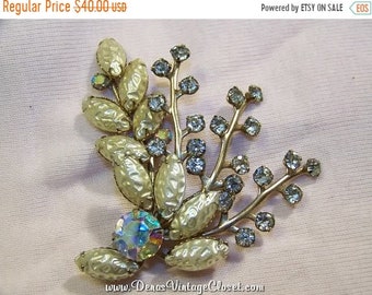 Vintage Rhinestone Aurora Borealis Adjustable Brooch Pin