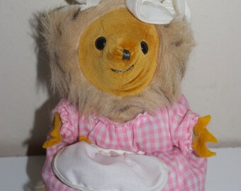 Vintage Mrs. Tiggy Winkle Hedgehog Beatrix Potter Eden Toy Stuffed Animal Plush Tag Peter Rabbit
