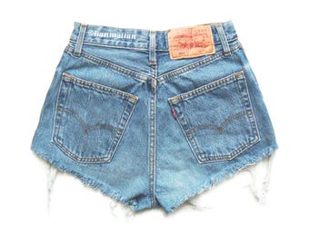 ALL SIZES Levi 501 Vintage high-waisted denim shorts