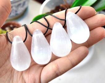 Selenite Necklace, Selenite Jewelry, Selenite Crystal Jewelry, Selenite Pendant Necklace Crown Chakra Necklace Spiritual Meditation Necklace