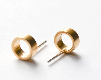 Gold Stud Earrings - Tiny Open Circle Studs - Go To Lightweight Modern Circle Studs - Everyday Gold Faux Hoop Earings - Hook and Matter NY