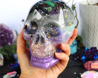 Orgonite® - Crystal Skull - One of a Kind - Orgone Generator® - EMF Protection - Psychic - Crystals - Kawaii - Handmade - Gift - HoodXHippie