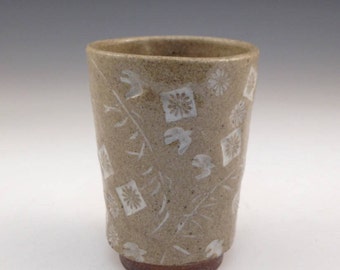 Handmade Yunomi With Sanggam Porcelain Inlay With An Autumn Theme