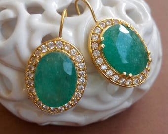 Antique earrings with emerald green agate Stone