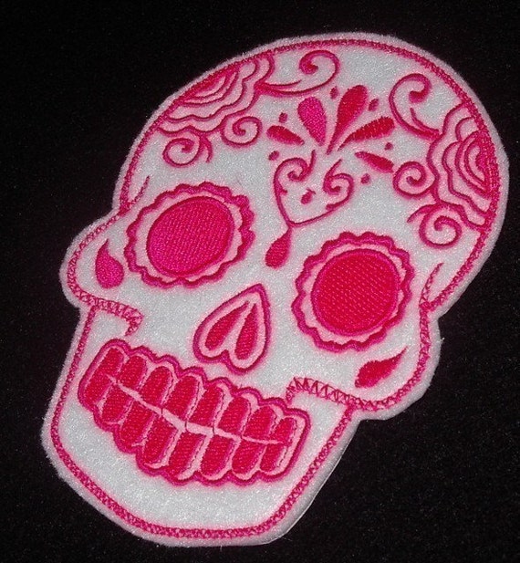 Day of the Dead, Sugar Skull embroidery patch white with hot pink stitches