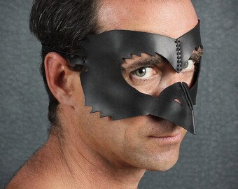 Bird Beak leather mask in black