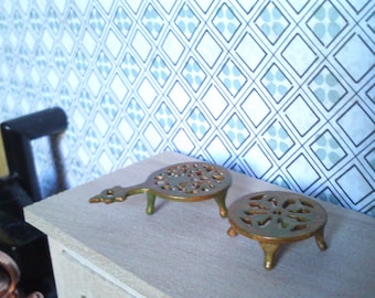 12th Scale dolls house Two Trivets