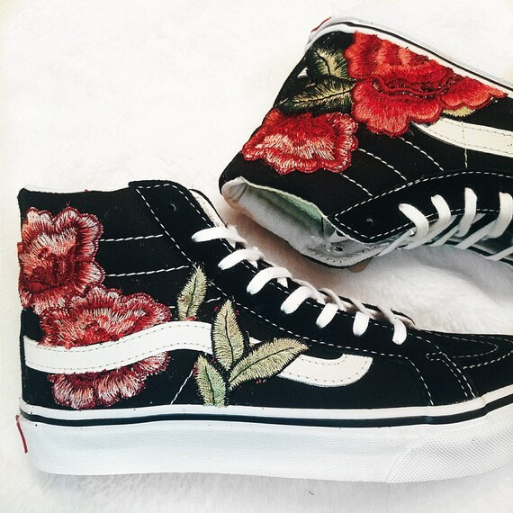 vans met geborduurde rozen vans met geborduurde rozen