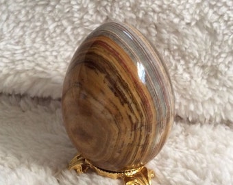 Alabaster marble swirl egg brow w/ gold stand