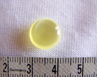Button making, domed, yellow (Bo 02jau)