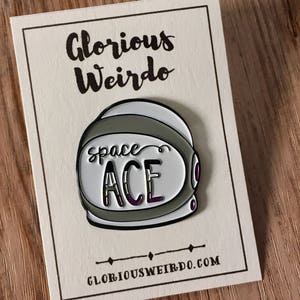 Space Ace Pin, Enamel Pin, Asexual Pride, Astronaut Pin, LGBTQA+, Space Helmet, vintage style, space race, science nerd, pride gift