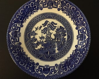 1 Old Willow pattern saucer