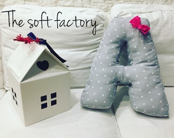Pillow name letter with bow