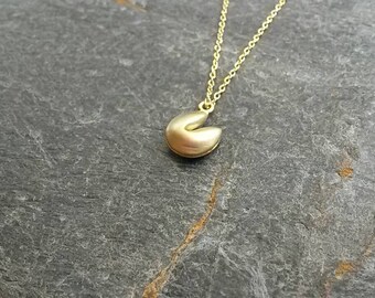 Gold Fortune Cookie Necklace/Fortune Cookie Charm Necklace/Fortune Cookie Jewellery/Small Fortune Cookie Charm/Cookie/Charm Necklace