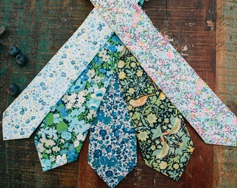 Blue Liberty of London Necktie, custom blue tie, wedding tie, blue floral tie, blue skinny tie, floral print tie, men's necktie, navy blue