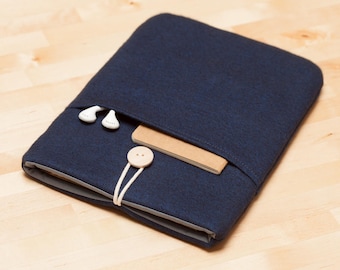 Macbook air case, Laptop sleeve , Macbook Pro 13 sleeve / Macbook pro 13 case / padded with pockets - Flannel navy