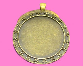 40mm round cabochon, resin or photo holder
