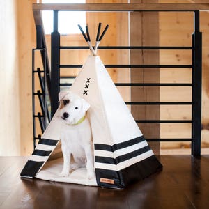 Pet teepee 24"x24"