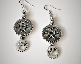 Steampunk Earrings Gears Silver color