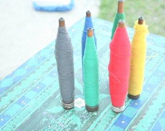 Set of 6 Vintage Wood Thread Spools / Textile Spindles for Home or Sewing Decor / Assortment of Industrial Bobbins for a Collector