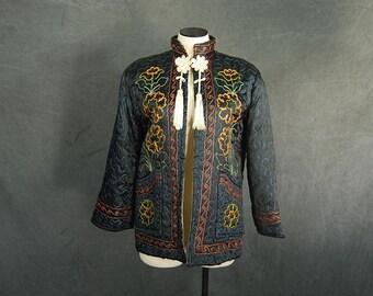 vintage 40s Asian Lounge Jacket - 1940s Quilted Bed Jacket - Black Satin Embroidered Jacket Sz L