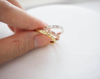 Dainty Coordinates Ring • Stackable Band • Latitude Longitude Ring • Personalized Custom Location Jewelry • Custom Location Ring • RM22F31