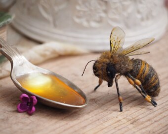 Needle felted honey bee