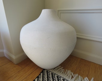 Large Modern Corrigated Carboard Paper White Vase - Vintage 1980's Chicago Flute