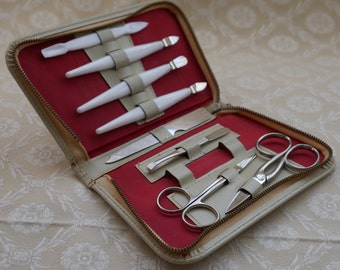 Ladies Manicure Kit, Manicure Set, Vintage Case, Vintage Manicure, Ladies Grooming, Tweezers Scissors, Made In England, Cream Leather Look