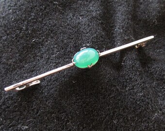 Antique Vintage Sterling Silver Bar Pin Brooch Chalcedony Green Cabochon