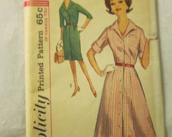 1960's Ladies Simplicity Dress Pattern Size 24
