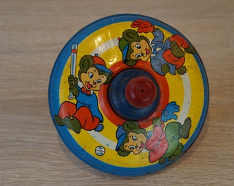 Vintatge 1950s Ohio Arts Tin Litho Top Little Baseball Bear