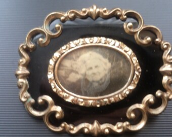 large vintage mourning brooch