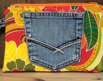 Small clutch cosmetic bag