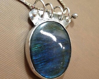 Labradorite and silver necklace Oval Labradorite necklace