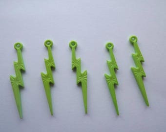 Charms eclairs green acrylic (x 5)