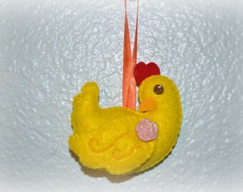 Sitting Chicken Hen Ornament