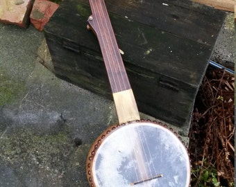 gourd banjo - short scale