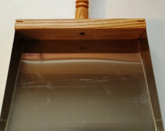 The Best Dust Pan ever made! Hand made by the Amish in Western NY.