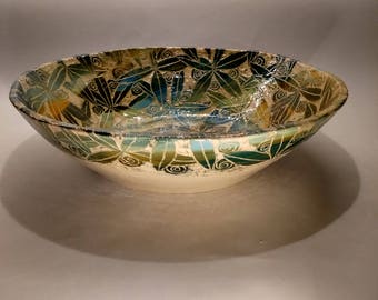 Large decorated leaf design bowl