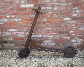 Nostalgic French wooden scooter for kids, kick scooter, Trottinette