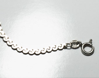 Vintage: Sterling Silver 3mm S-link Chain - 18" long, 10.6 grams
