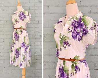 1970s purple floral dress / 70s peasant dress / 1970s tiered boho dress / 70s midi dress