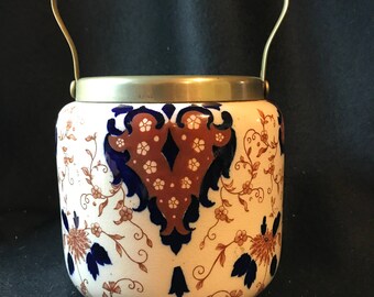 Devon Ware, Stoke On Trent, S. Fielding, England BISCUIT JAR