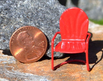 Micro Retro Lawn Chair for Miniature Garden, Fairy Garden